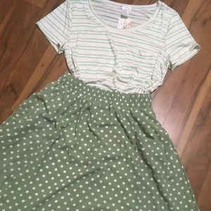 NWT Medium Green and White Polka Dot Skirt